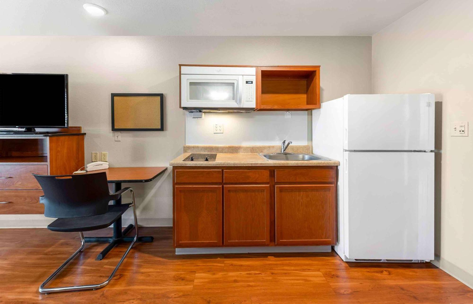 Extended Stay America Select Suites - Oklahoma City - West Exterior foto